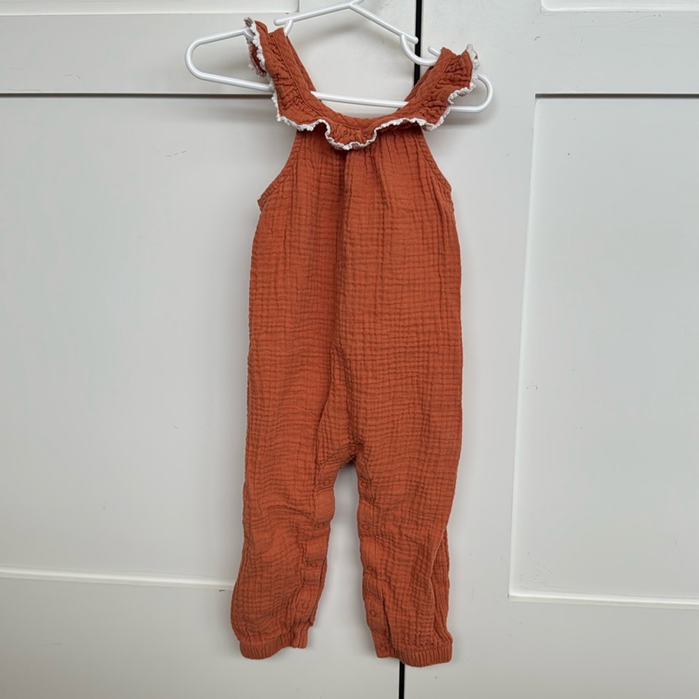 🌼 5 for $20 🌼 18mo Cat & Jack Muslin romper
